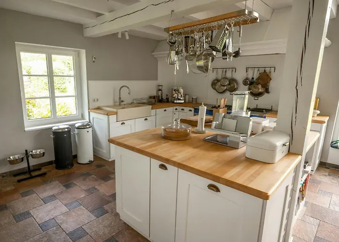 Prázdninový dům Historic Thatched House At Sparow *